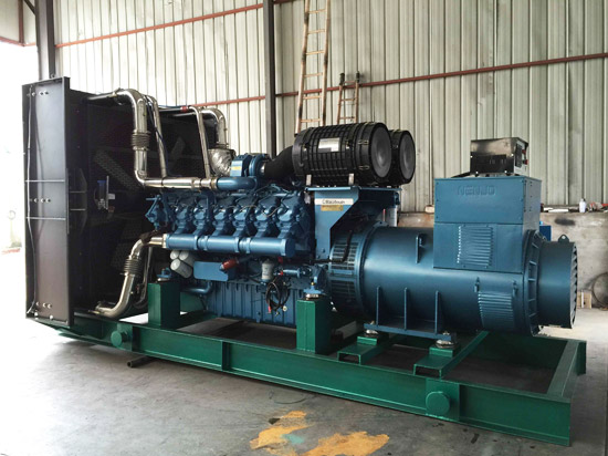 1600KW濰柴發(fā)電機組 1600KW濰柴發(fā)電機組